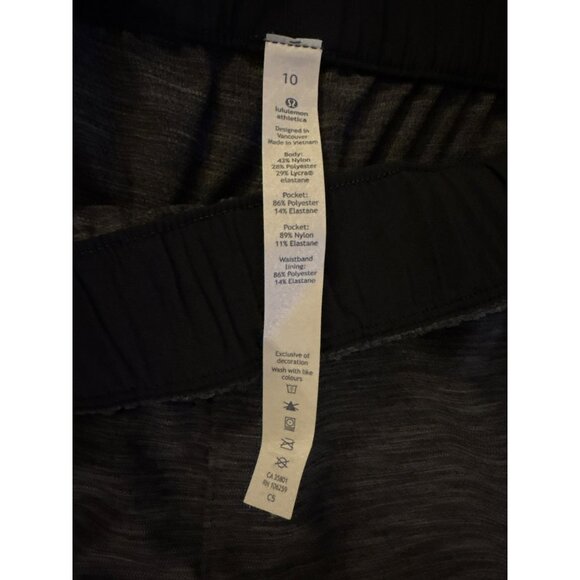 Lululemon On The Fly Heathered Black Unlined Shorts Size 10 - Picture 4 of 9